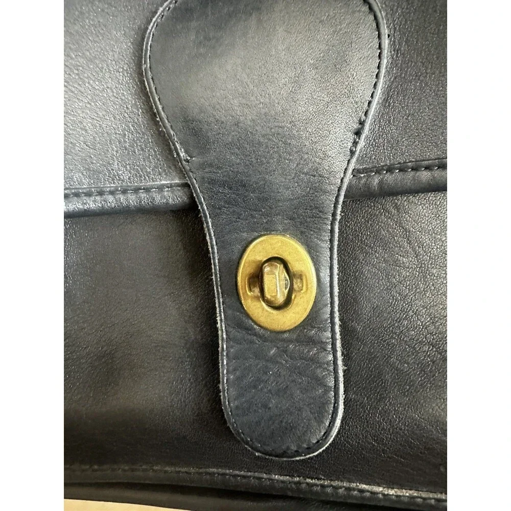 Vintage 90s COACH   Willis Black Satchel Purse w/ Gold Hardware